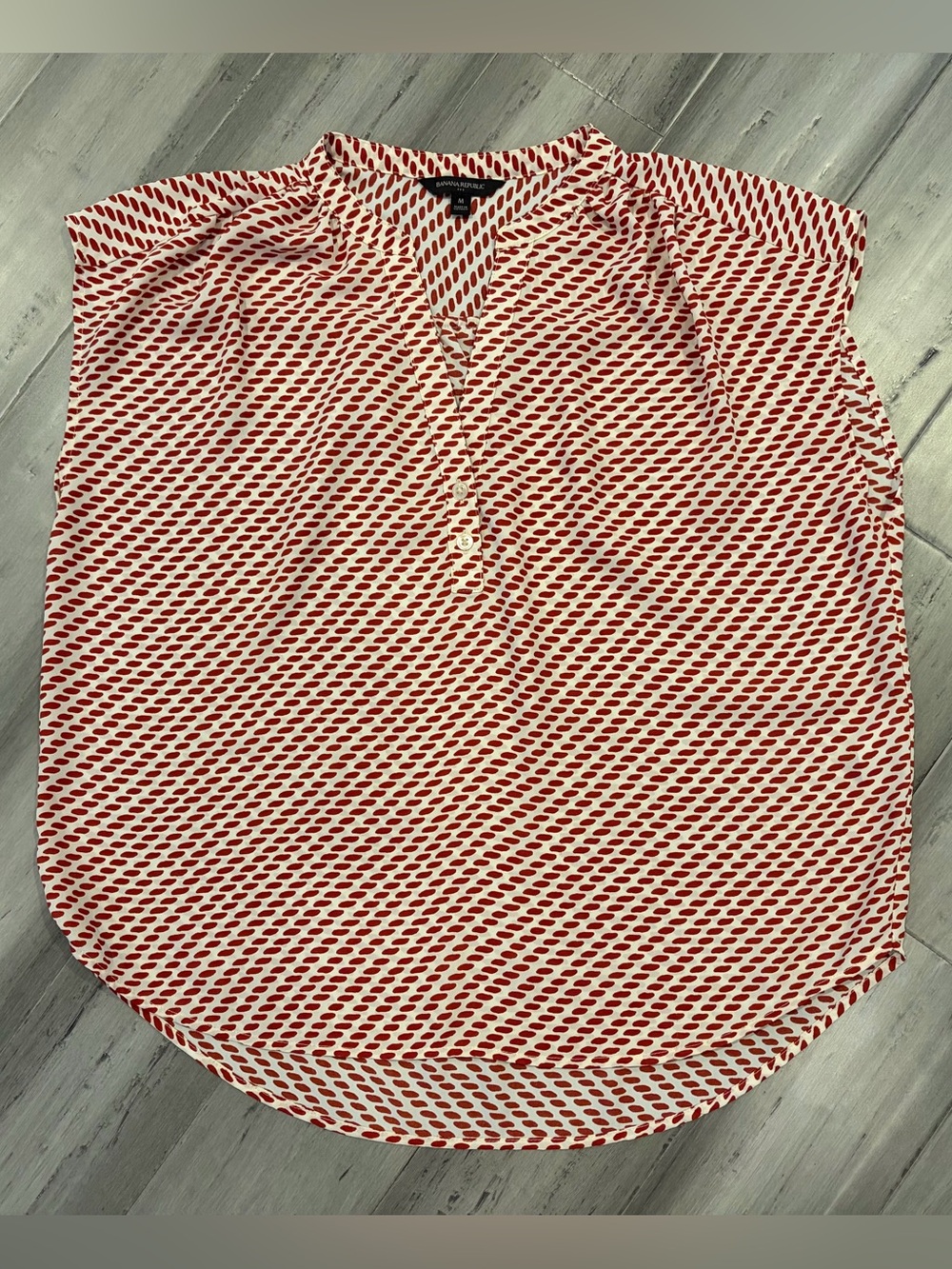 Banana Republic Red and White Printed Women's Blouse, M
